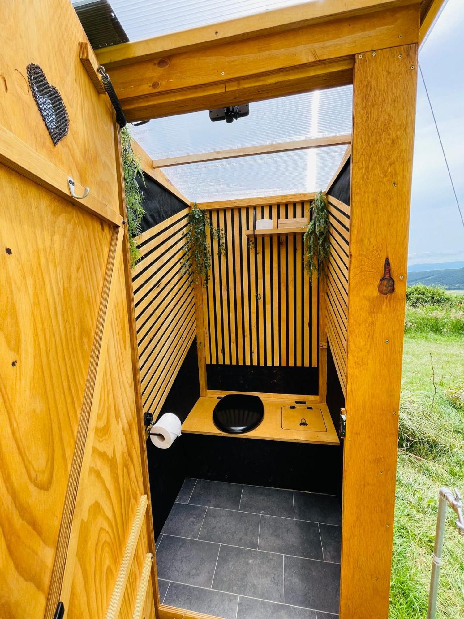 Glamping Hohe Wand - Zelt Mit Sternenfenster Und Whirlpool 호텔 Maiersdorf 외부 사진